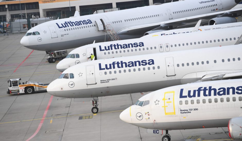 „Lufthansa“ birželį smarkiai plės savo skrydžių tvarkaraštį