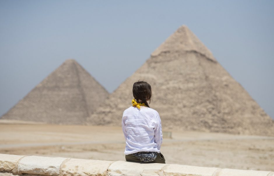 Egiptas vėl atveria turistams garsiąsias Gizos piramides