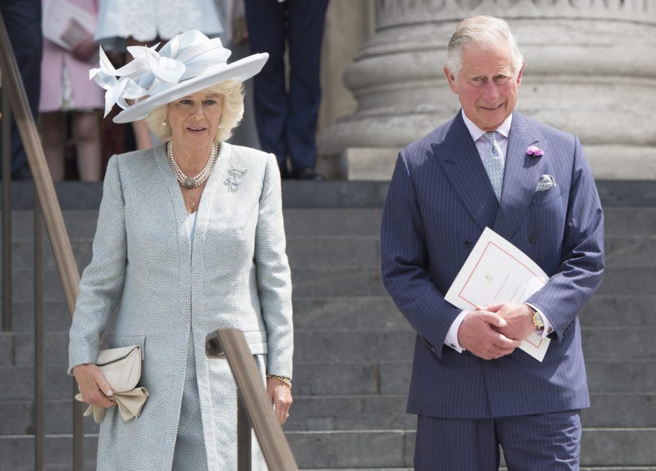 Princas Charlesas ir jo žmona Camilla švenčia krištolinių vestuvių metines