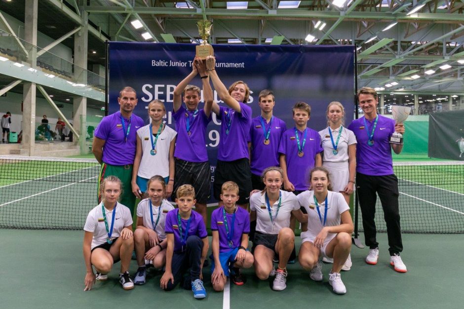 Lietuvos tenisininkai pirmą kartą triumfavo SEB „Futures Cup“ turnyre