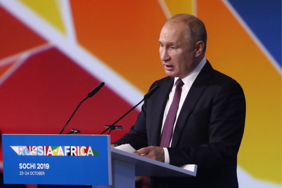 V. Putinas: Rusija siekia per penkmetį padvigubinti prekybos su Afrika apimtis