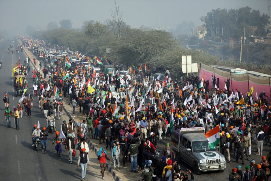 Ūkininkų protestai aptemdė karinį paradą, skirtą Indijos nacionalinei šventei