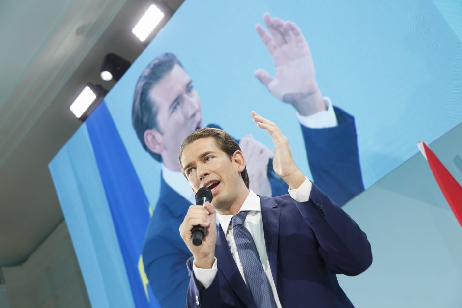 Austrijos rinkimus laimėjusio S. Kurzo laukia sunkios koalicijos partnerių paieškos