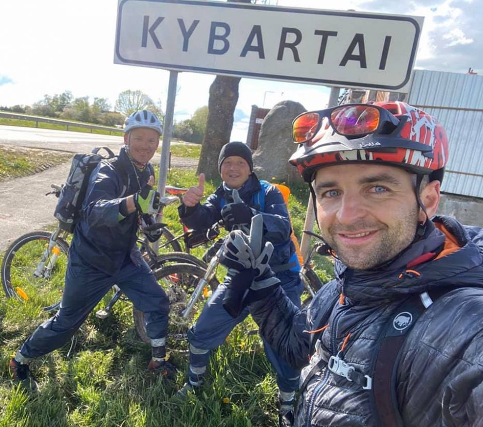 Rado lenktynių alternatyvą: dviračiais aplink Lietuvą