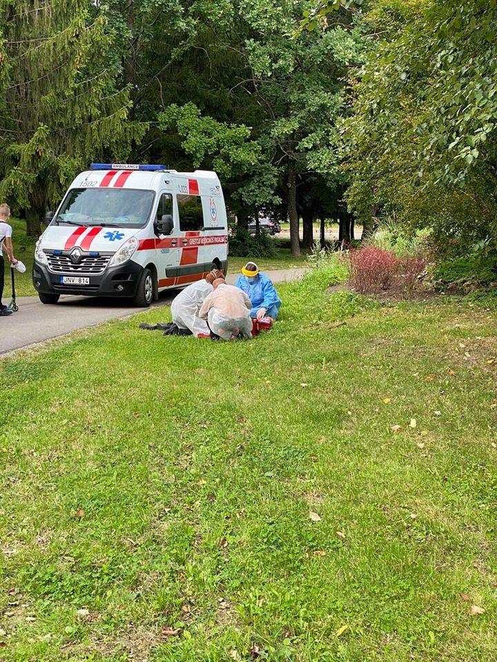 Draugystės parke vyrui prireikė skubios medikų pagalbos