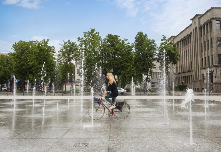 Kaunas pristato gaivų „Like Bike“ maršrutą aplink fontanus