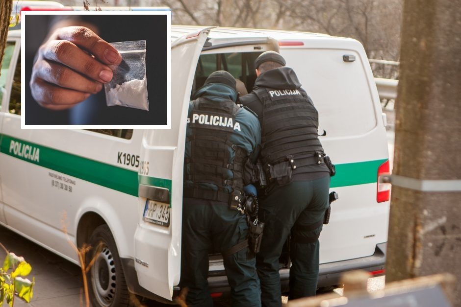 Kaune pareigūnai krėtė įtartiną „Ford“ ir rado narkotikų: sulaikyti trys vyrai