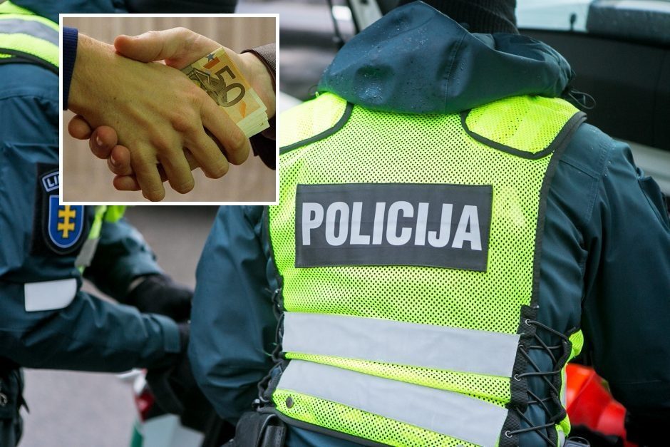 Kaune tarnybos metu sulaikyti du policijos pareigūnai: įtariama, kad paėmė kyšį