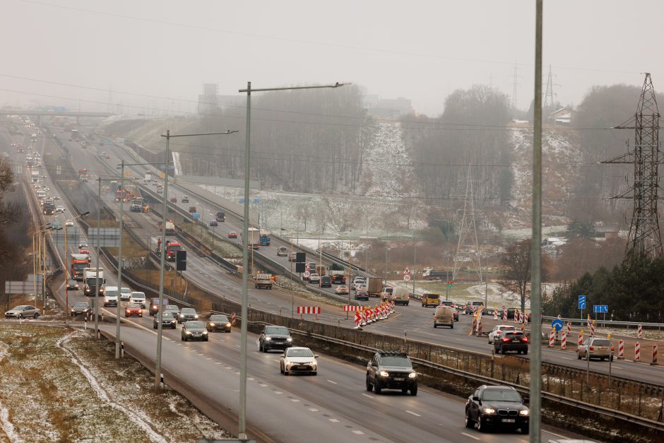 Spūstys, spūstys ir dar kartą spūstys: tilto remontas jau dusina Kauną