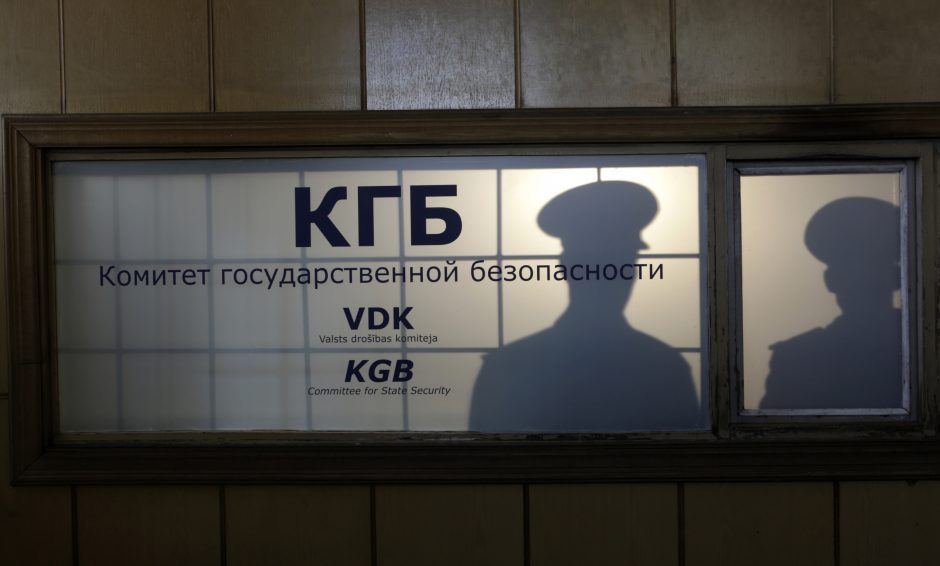 Siūloma išslaptinti prisipažinusiųjų ir neprisipažinusiųjų duomenis apie bendradarbiavimą su KGB