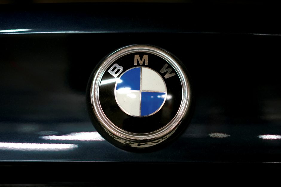Pasaulinę rinką „BMW“ drebina rekordiniu pelnu