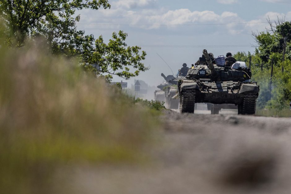 Karas: Rusija aneksuoja Mariupolį – dalija rusiškus pasus
