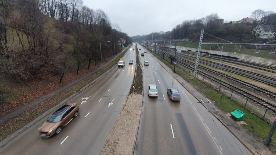 Vairuotojai suglumę: Tunelio gatvėje – pamiršti greitį ribojantys kelio ženklai