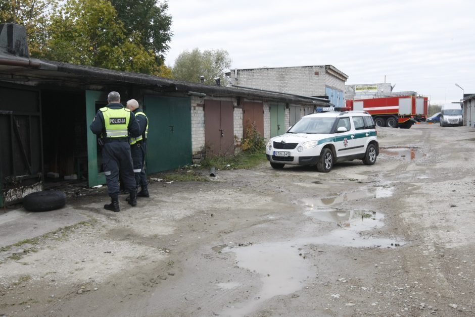 Partizanų gatvės garaže rasti savadarbiai sprogmenys, jų savininkas – areštinėje