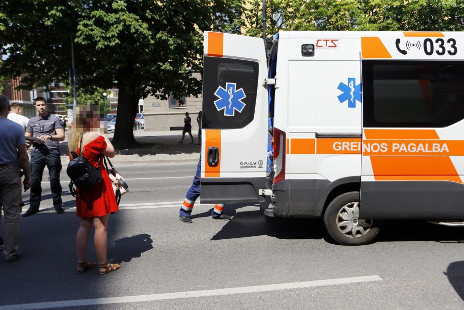 Skaudi nelaimė Klaipėdoje: automobilio partrenkta mergaitė – ligoninėje