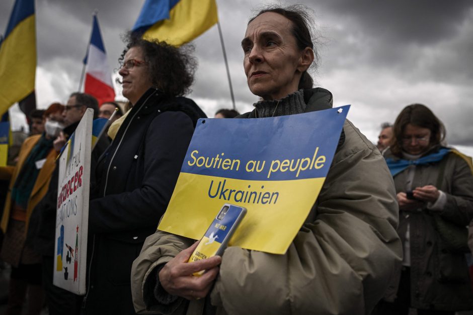 Per mitingus Berlyne ir Paryžiuje reikalauta taikos Ukrainoje