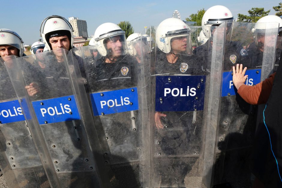 Dėl galimų išpuolių Ankaroje uždrausti vieši susirinkimai