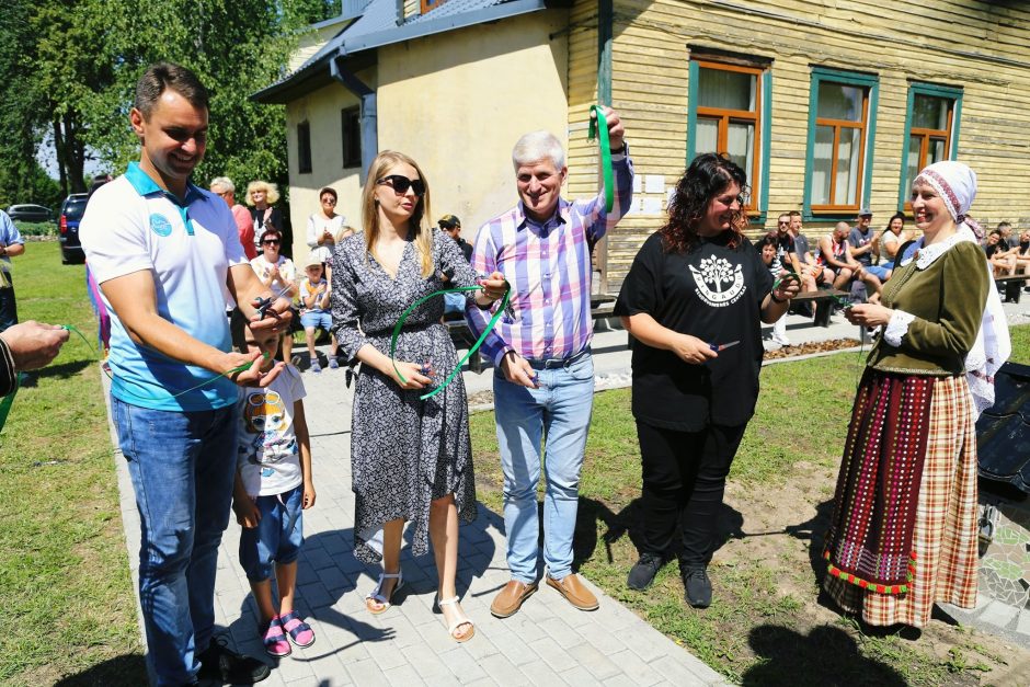 Ringaudų gyventojai sportuoti jau renkasi modernioje sporto aikštelėje