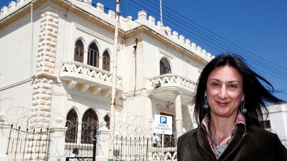 Po žurnalistės nužudymo Maltoje – ES perspėjimai