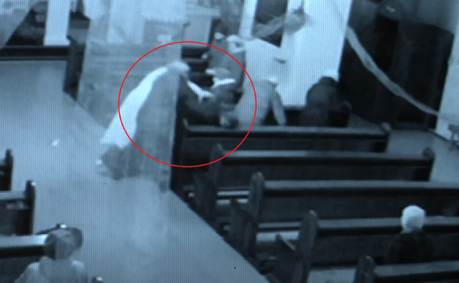 Išpuolį bažnyčioje surengęs ligonis sulaikytas tik po aršių grumtynių (vaizdo įrašas)