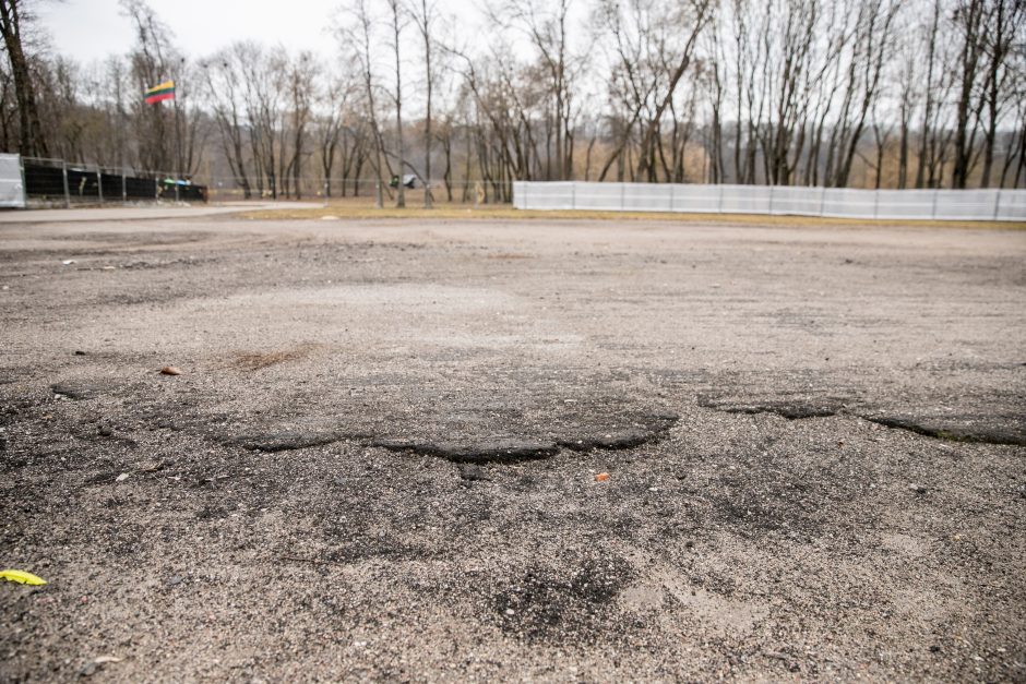 Kauniečiai atkreipė dėmesį: Santakos parke tuoj vėl karaliaus darbininkai