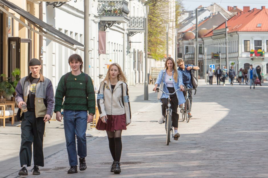 Nuomojami paspirtukai Kaune kuria chaosą