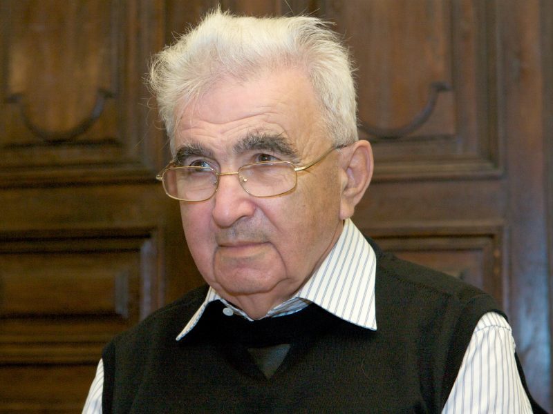 90-ąjį gimtadienį mininčiam rašytojui G. Kanovičiui – valstybės vadovų sveikinimai