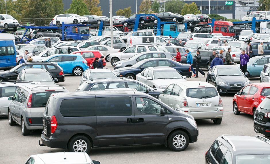 Ar taršos mokestis pakeistų automobilių pirkimo įpročius?
