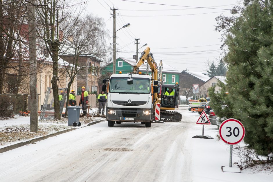 Žaliakalnyje gatves išasfaltavo, o paskui ir vėl išrausė