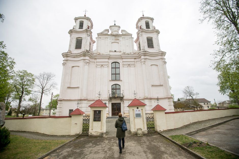 Jiezno brangakmenis – Pažaislio fundatorių Pacų pastatyta bažnyčia