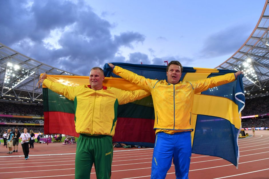 Lietuvos sportininkai kovos su varžovais ir karščiu