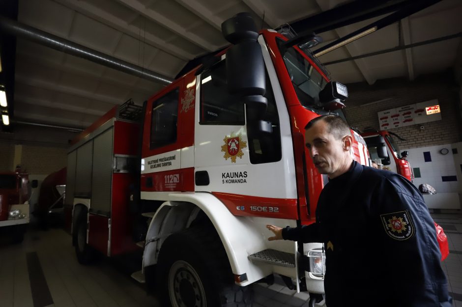 Gaisrą Alytuje tramdę Kauno ugniagesiai: atrodė, kad vaikštome tarsi virš ugnikalnio