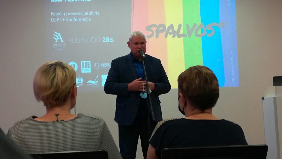 V. Grubliauskas pasveikino LGBT konferencijos dalyvius: turime gerbti vienas kito pažiūras