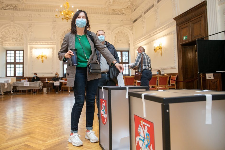 Baigiasi išankstinis balsavimas antrajame Seimo rinkimų ture