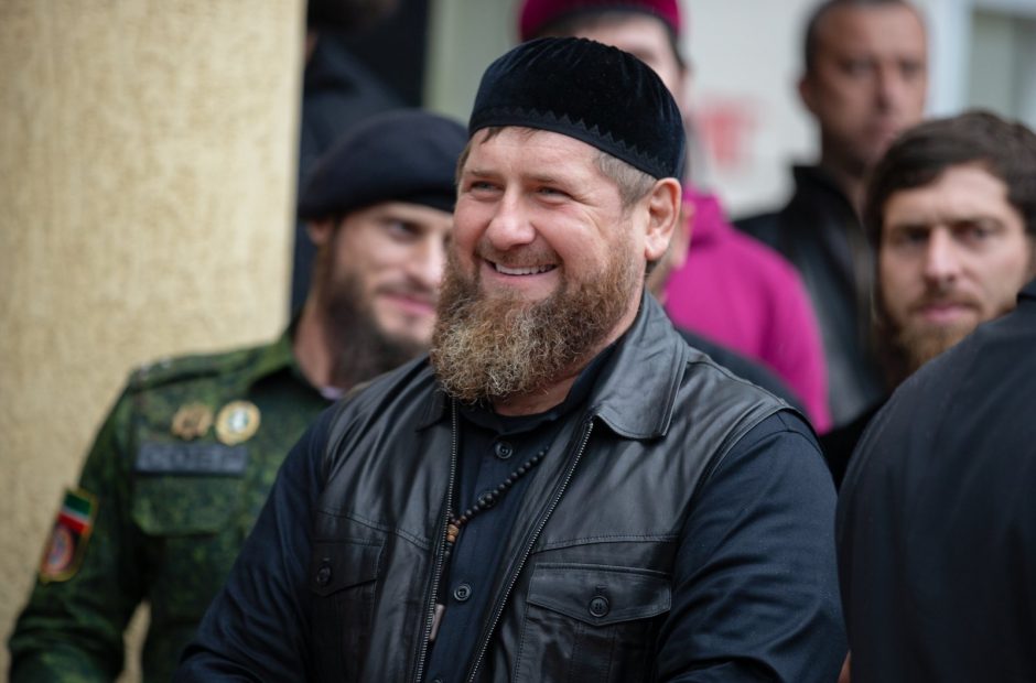 R. Kadyrovas skelbia apie mobilizaciją Čečėnijoje: net artimieji nesužinos, kur dingote