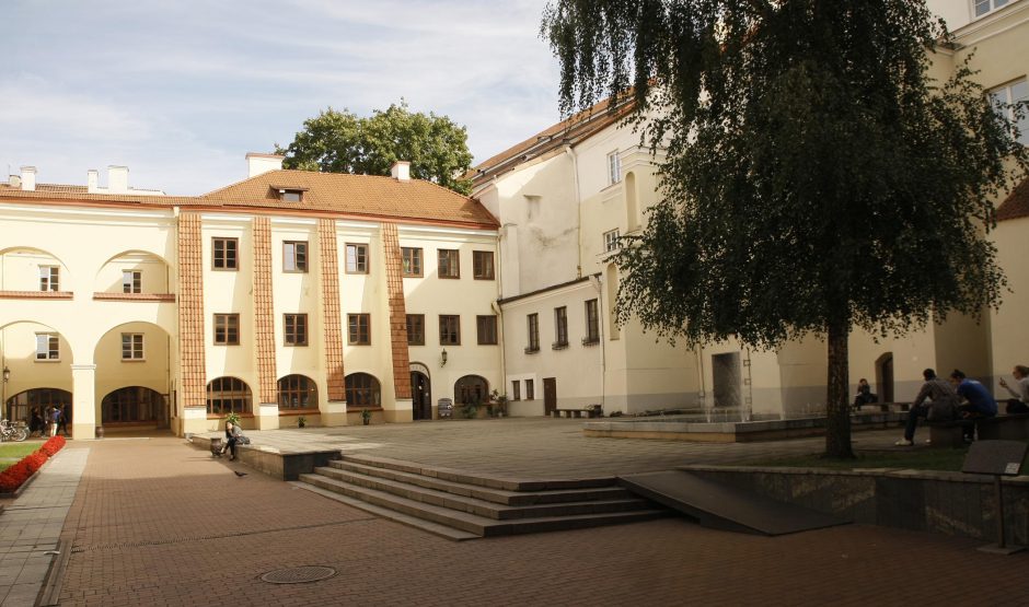 Visos veiklos Vilniaus universitete iki rudens semestro pabaigos vyks nuotoliniu būdu