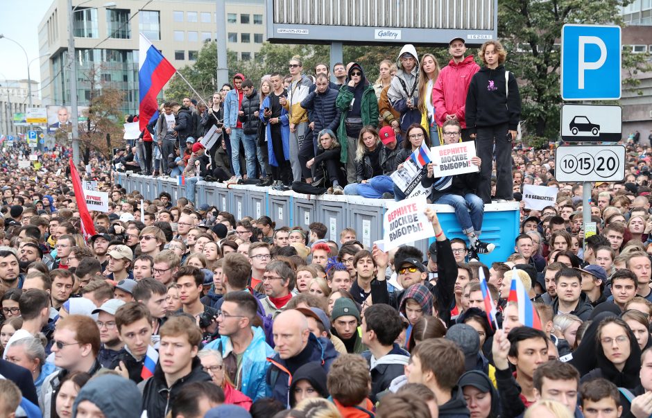 Trys masinių protestų ir areštų Maskvoje savaitės: kas iš tiesų ten vyksta? 