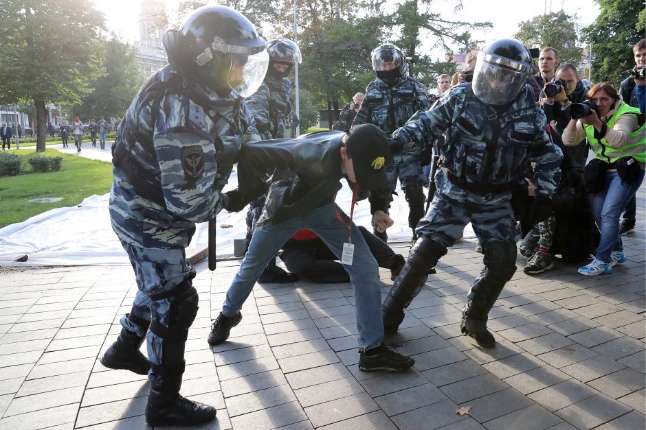 Per protestus Maskvoje suimtas žmogus atsidūrė reanimacijoje