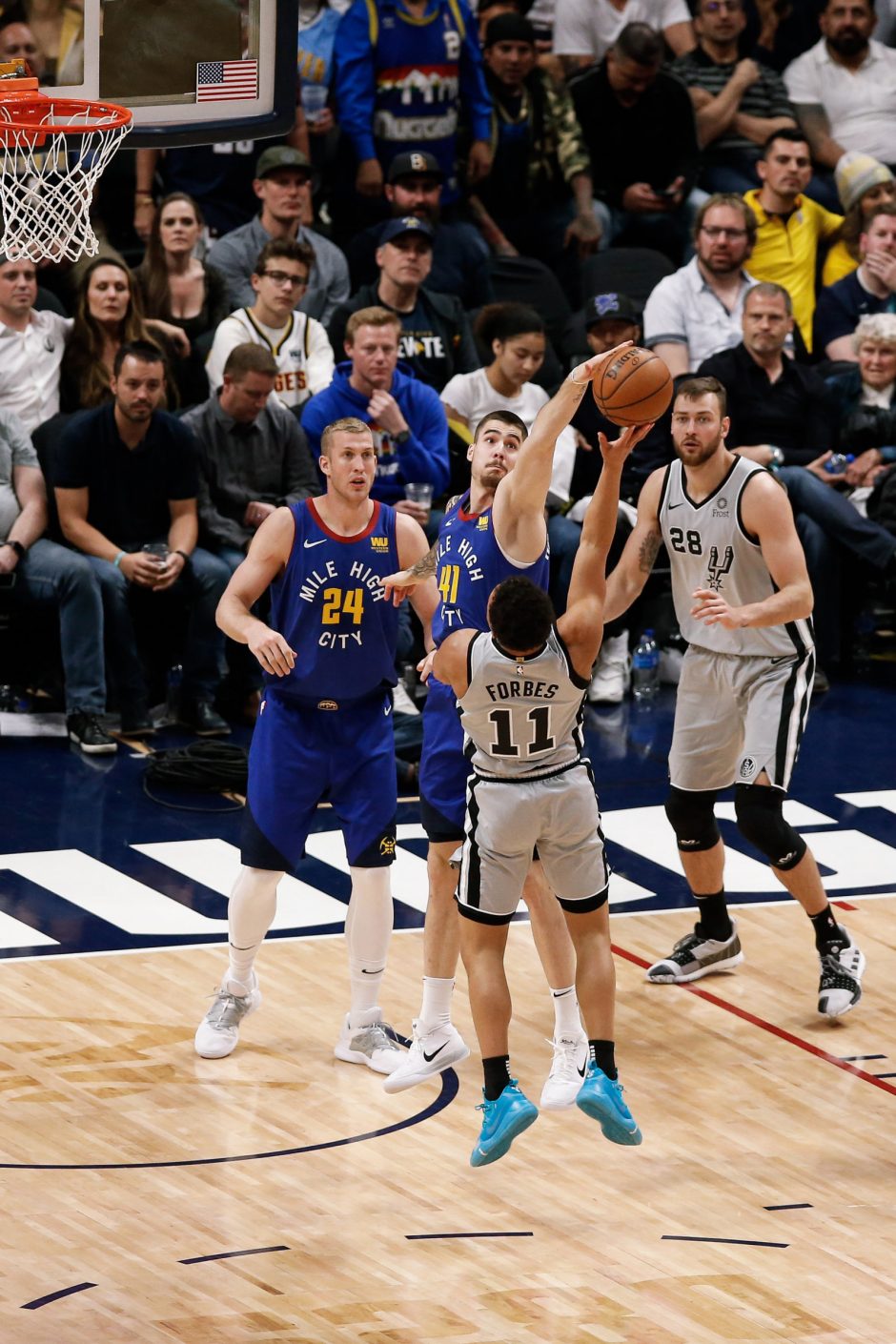 NBA: D. Motiejūno „Spurs“ pralaimėjo
