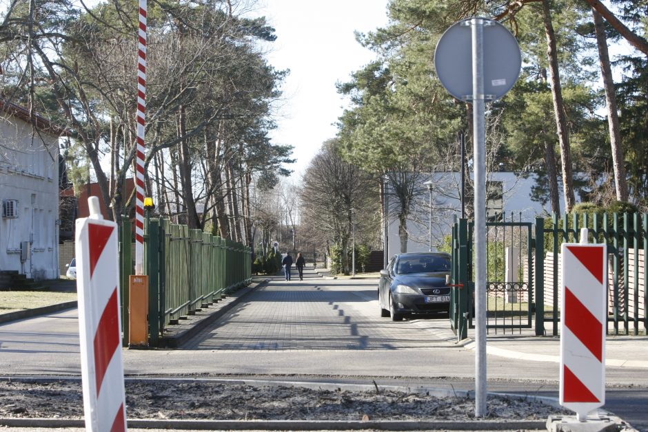 Skautų gatvės užtvaras – lyg neįveikiama tvirtovė