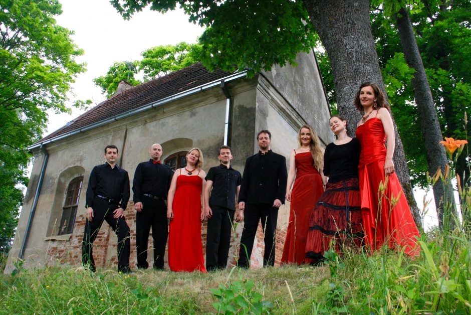 Trečiasis senosios muzikos festivalis Kretingoje – įkvėptas Baltijos kelio vienybės
