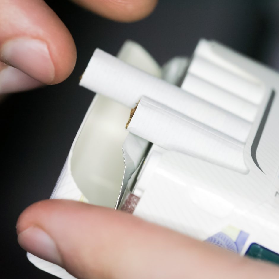 Vilniečio mikroautobuse rasta 9,5 tūkst. pakelių kontrabandinių cigarečių