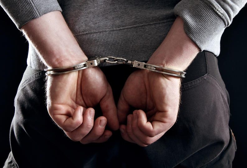 Jungtinėje Karalystėje sulaikytas vienas ieškomiausių Lietuvos nusikaltėlių