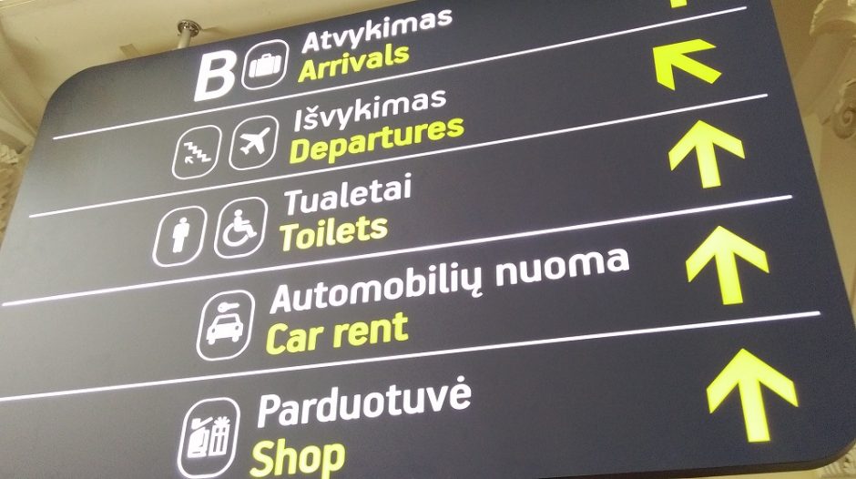 Vilniaus oro uoste sulaikyti dėl nusikaltimų ieškoti du kauniečiai