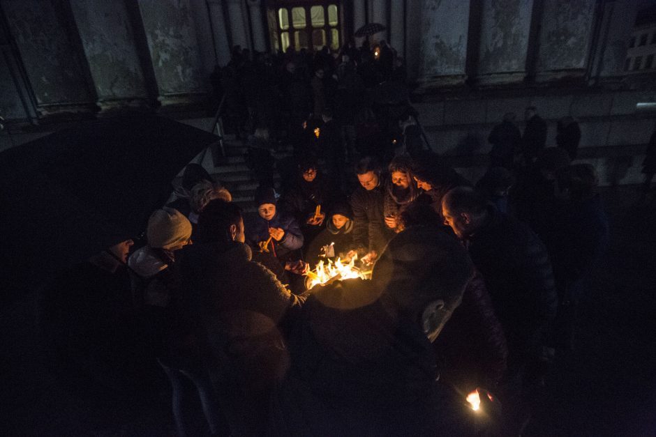 Kauniečiai šventė svarbiausią metų liturgiją – Velyknaktį