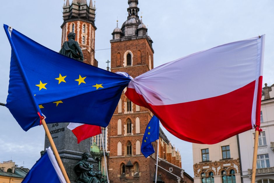 ES skundžia teismui Lenkiją
