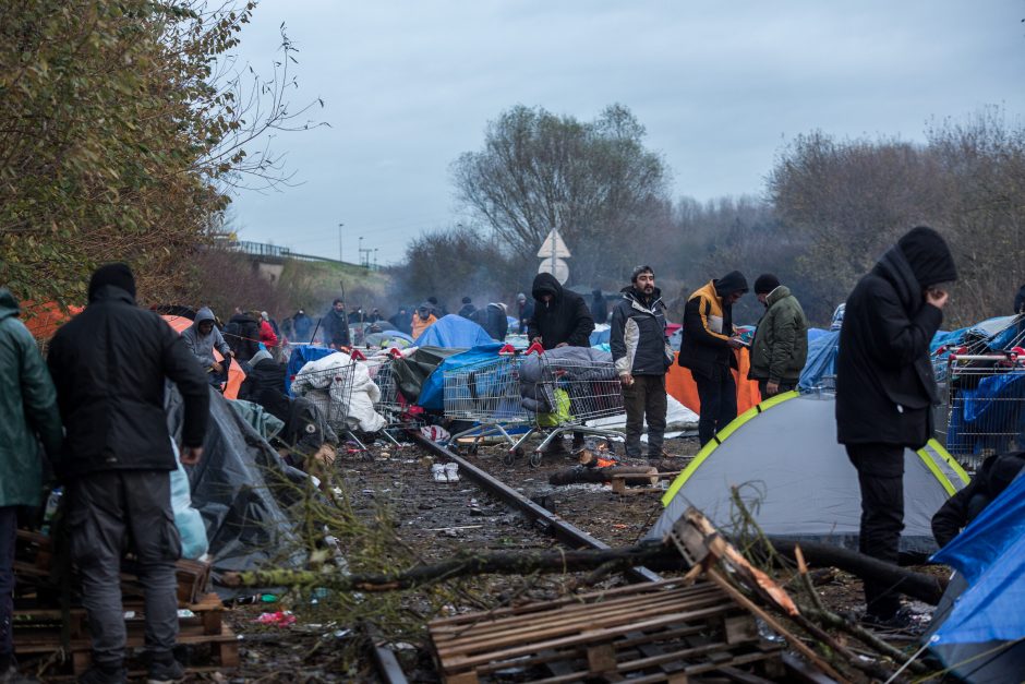 Lenkija pratęs dėl migrantų krizės įvestus suvaržymus prie sienos