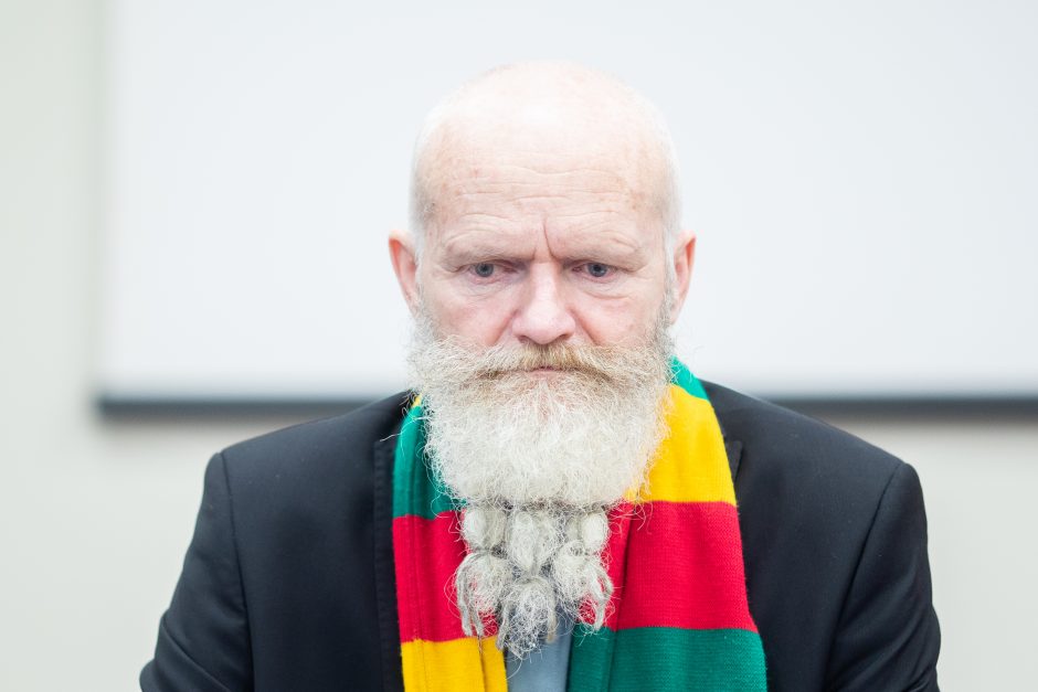 Vilniaus policija pradėjo administracinę bylą dėl K. Juraičio veiksmų Antakalnio kapinėse
