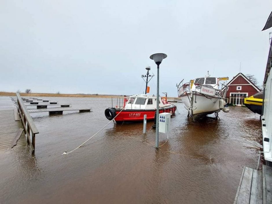 Drevernoje – vėl potvynis: į žvejų miestelį plūsta egzotikos mėgėjai
