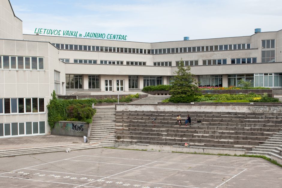 Vyriausybė sostinės savivaldybei perdavė Moksleivių rūmus